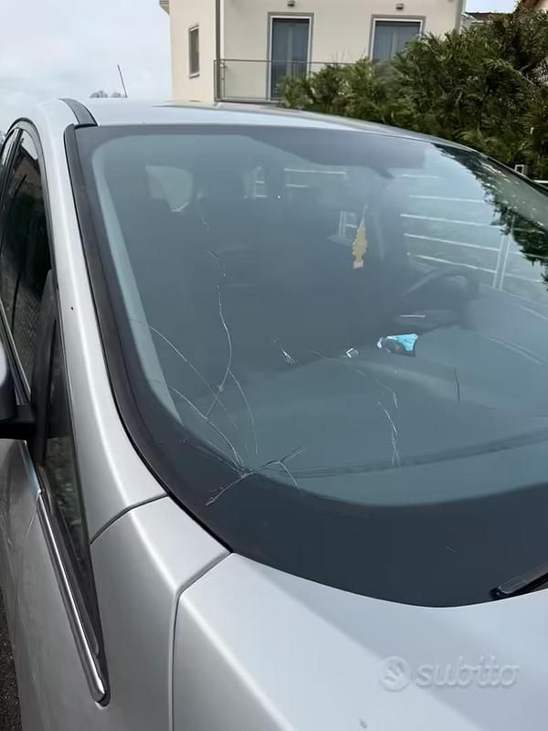 Usata Ford C-MAX 115 CV (84 kW) 2012 Grigio Monovolume