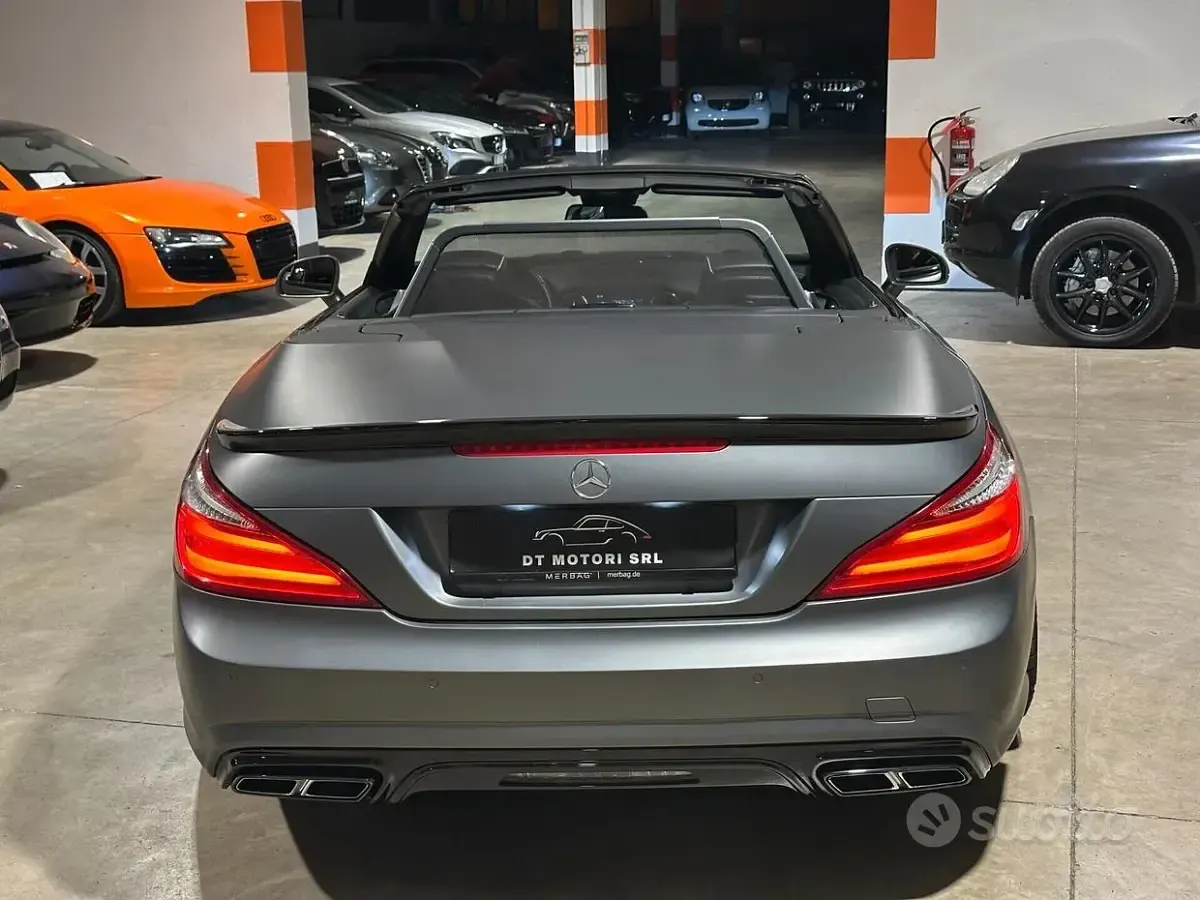 Usata Mercedes SL350 Premium 306 CV (225 kW) 2012 Grigio Cabrio