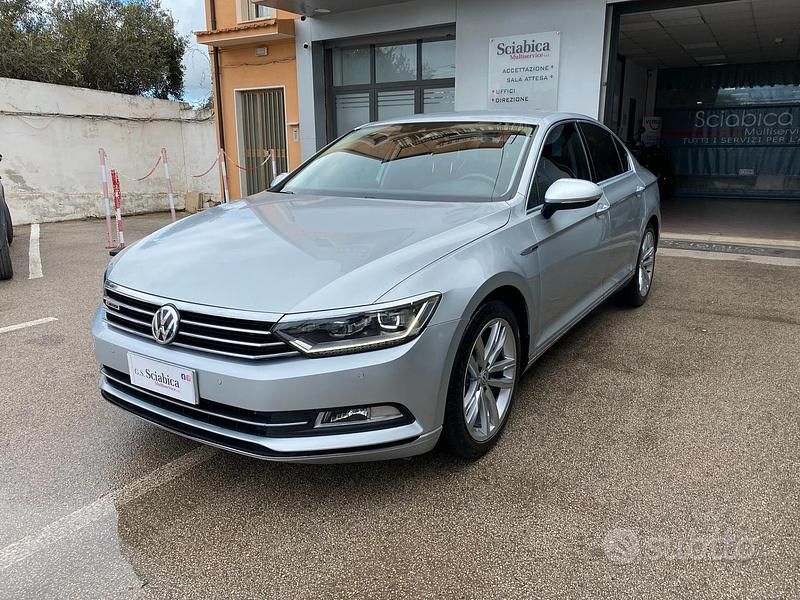 Usata VW Passat Highline 240 CV (176 kW) 2017 Grigio Berlina