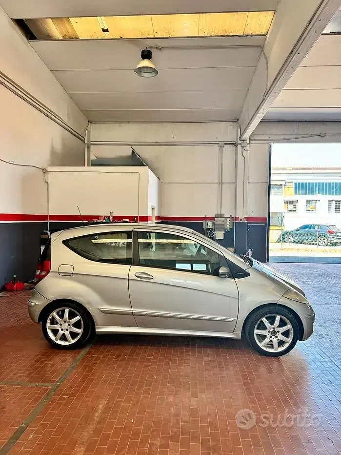 Usata Mercedes A160 Elegance 109 CV (80 kW) 2008 Grigio Berlina