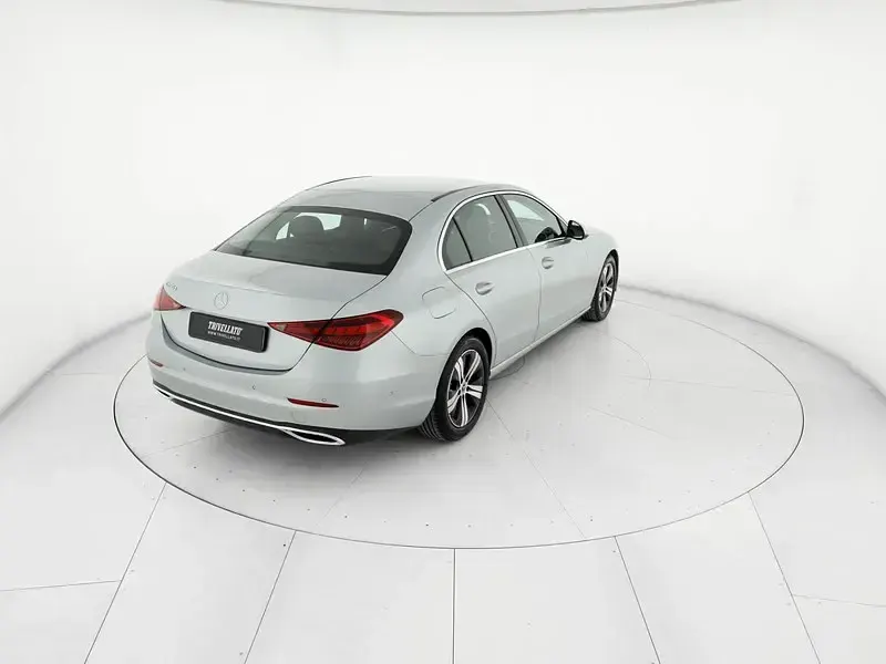 Usata Mercedes 200 Advanced 163 CV (119 kW) 2025 Argento Berlina