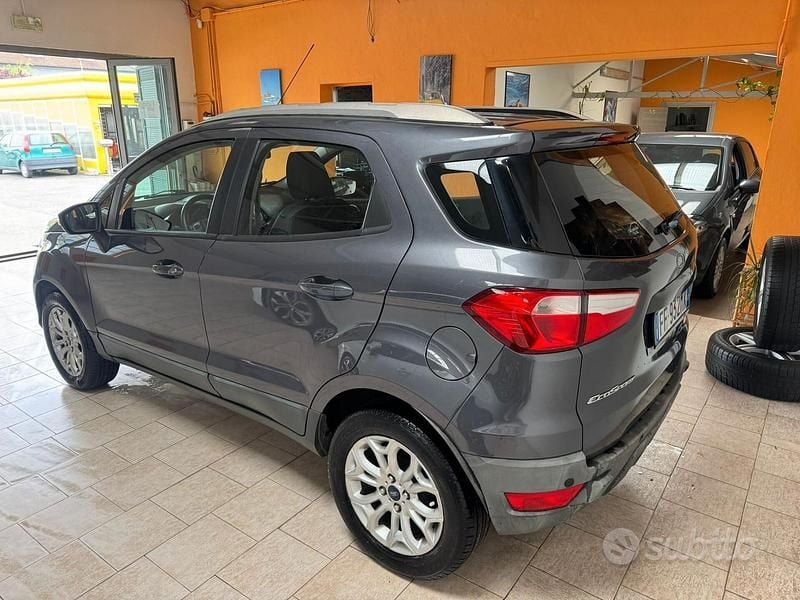 Usata Ford Ecosport Titanium 125 CV (91 kW) 2016 Grigio SUV