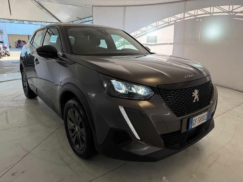 Usata Peugeot 2008 Active 102 CV (75 kW) 2021 Grigio SUV