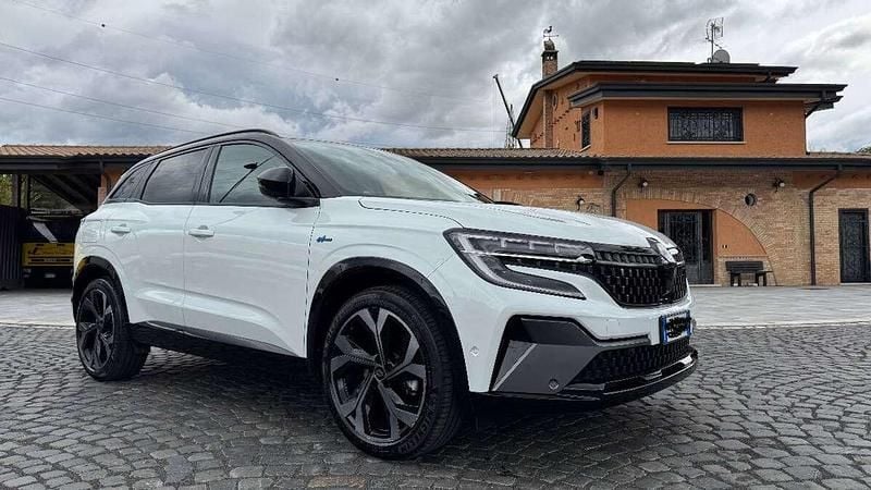 Usata Renault Austral Techno Esprit Alpine 200 CV (147 kW) 2025 Bianco SUV