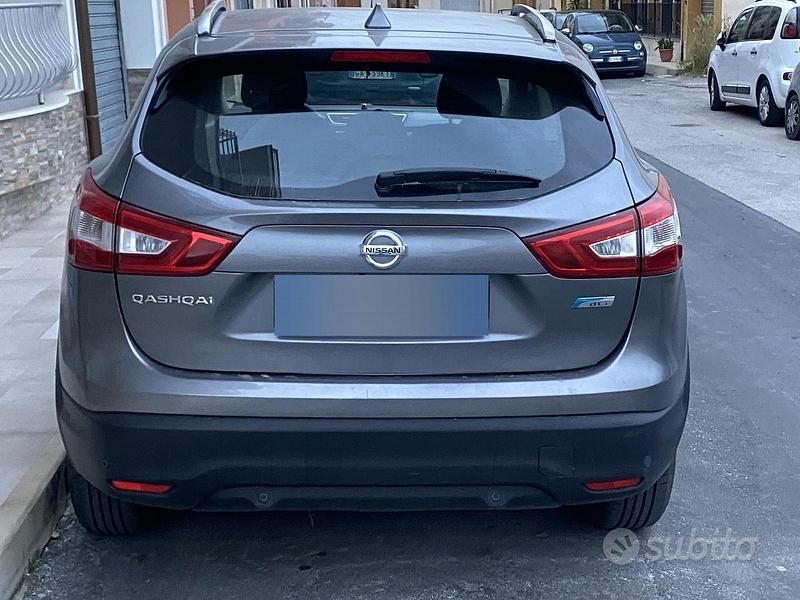 Usata Nissan Qashqai 130 CV (95 kW) 2014 Grigio SUV
