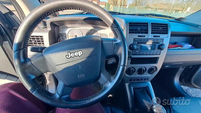 Occasion Jeep Compass 140 ch (102 kW) 2007 Vert SUV