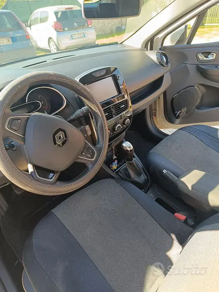 Usata Renault Clio IV 90 CV (66 kW) 2017 Berlina