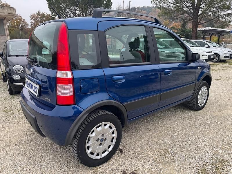 Usata Fiat Panda 4x4 Climbing 60 CV (44 kW) 2005 Blu Utilitaria