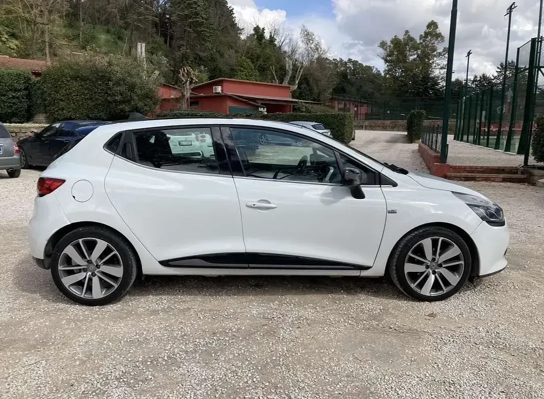 Usata Renault Clio IV 90 CV (66 kW) 2015 Bianco Berlina