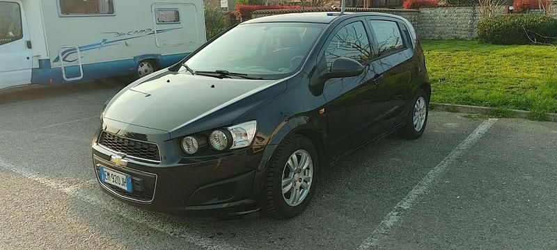Usata Chevrolet Aveo LT 86 CV (63 kW) 2012 Nero Berlina