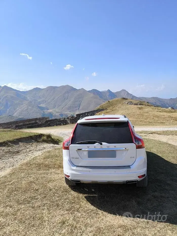 Usata Volvo XC60 190 CV (139 kW) 2015 Bianco SUV