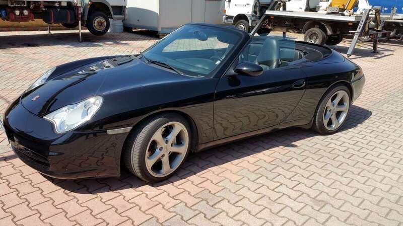 Usata Porsche 911 Carrera 4 Cabriolet 300 CV (220 kW) 2001 Nero Cabrio