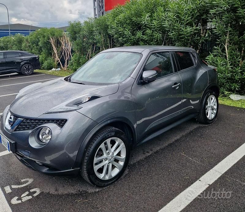 Usata Nissan Juke Acenta 110 CV (80 kW) 2018 Grigio SUV