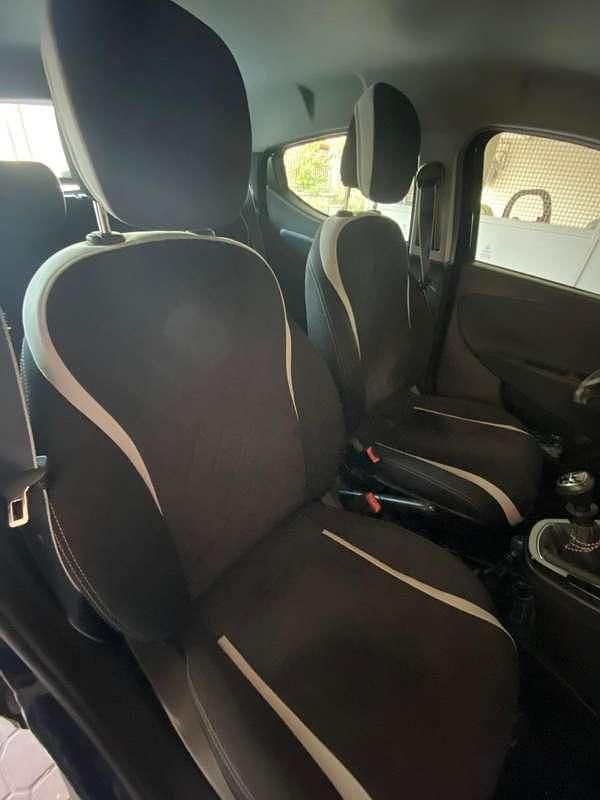 Blu/azzurro Usata 2017 Lancia Ypsilon Due volumi | 9900 € (Molto cara) - Immagine 1/4