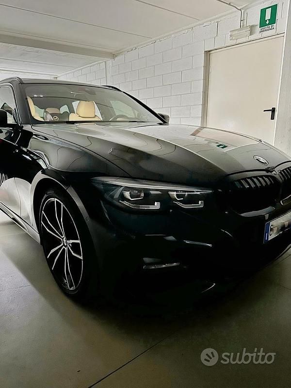 Nero Usata 2021 BMW 320 M Sport Station wagon | 30.000 € (Buon prezzo) - Immagine 1/4