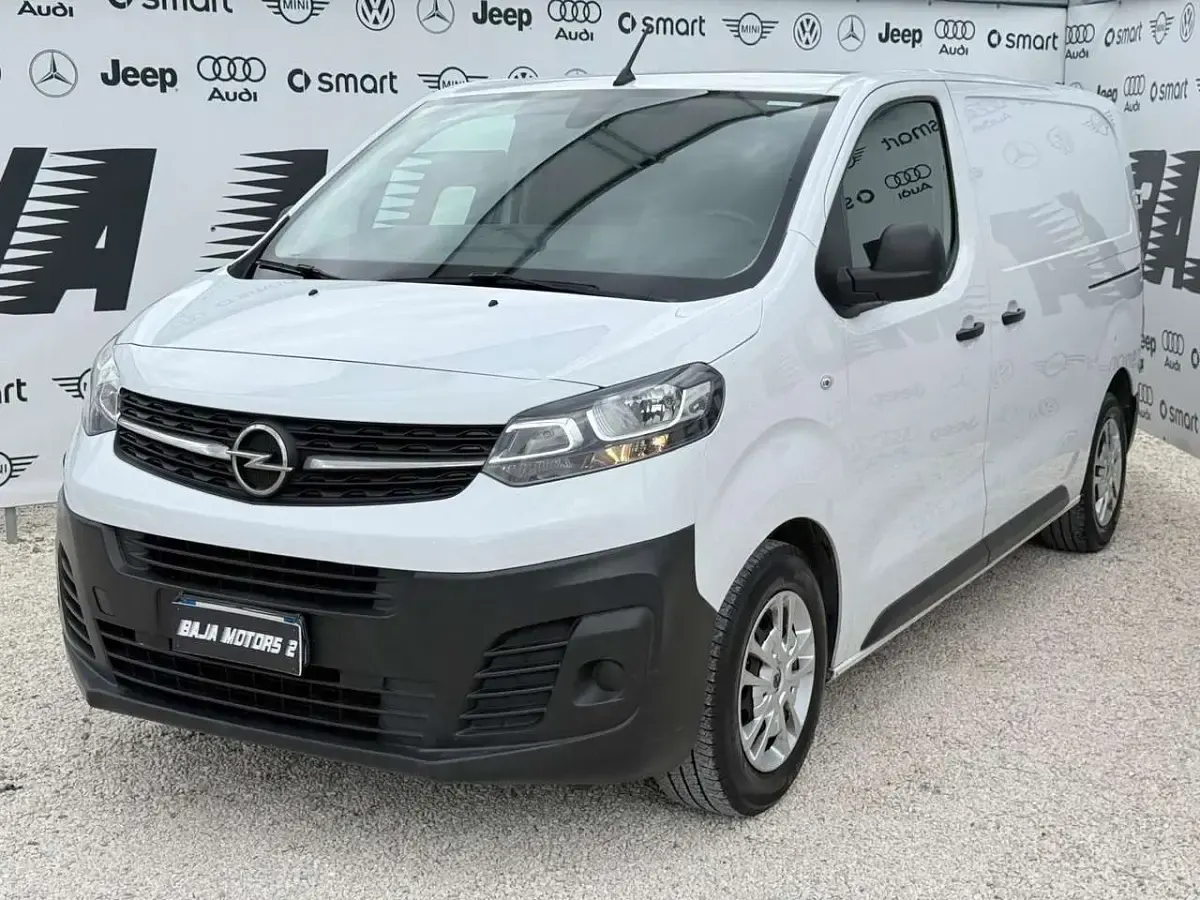 Usata Opel Vivaro-e Combi Enjoy Plus 120 CV (88 kW) 2022 Bianco Monovolume