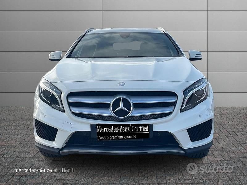 Usata Mercedes GLA220 Premium 177 CV (130 kW) 2017 Bianco SUV