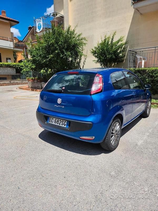 Usata Fiat Punto Evo S 69 CV (50 kW) 2011 Blu Utilitaria