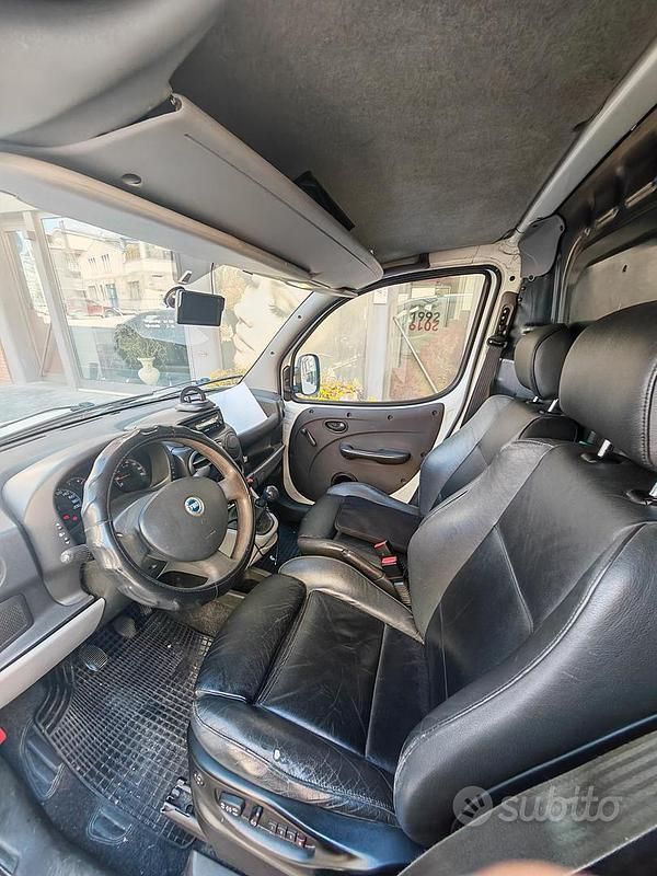 Usata Fiat Doblò 75 CV (55 kW) 2006 Bianco Monovolume