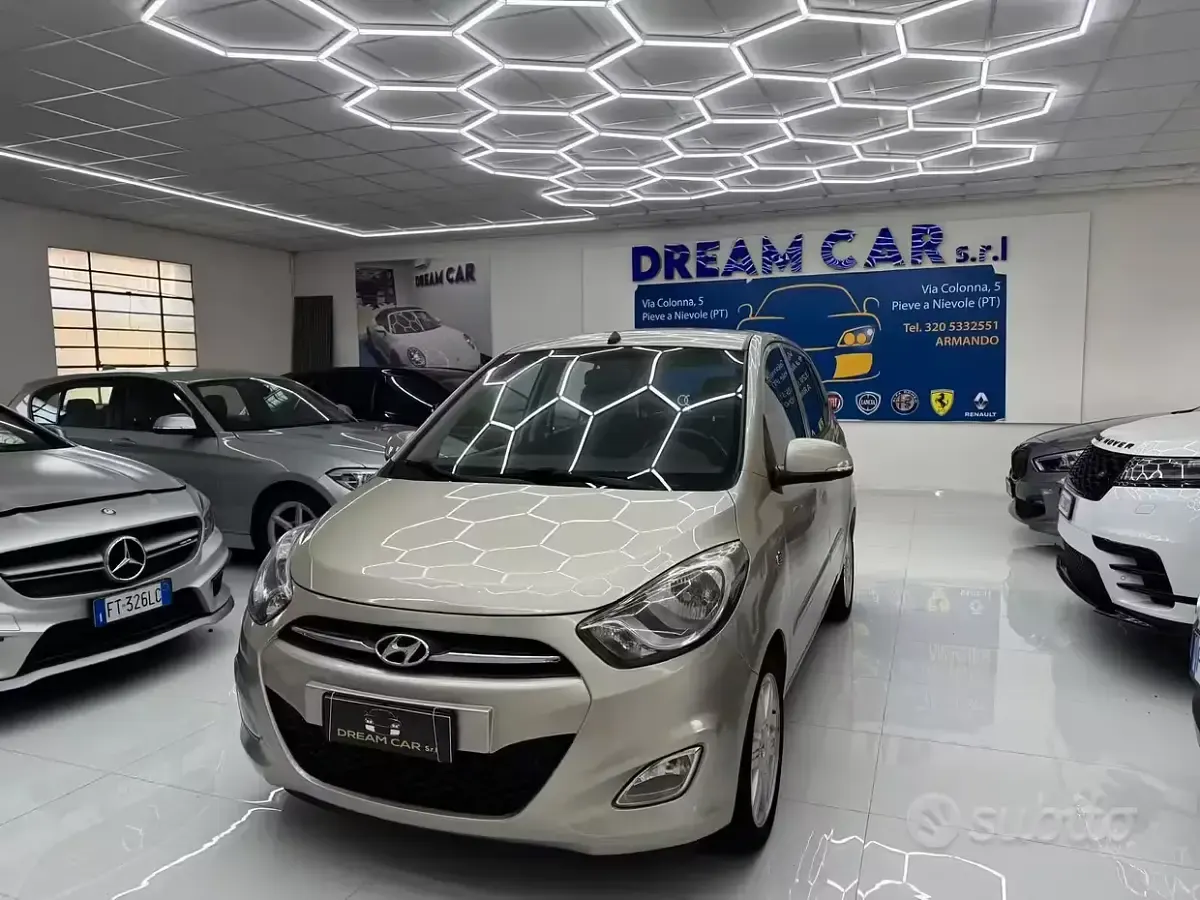 Occasion Hyundai i10 Premium 84 ch (61 kW) 2012 Beige Citadine