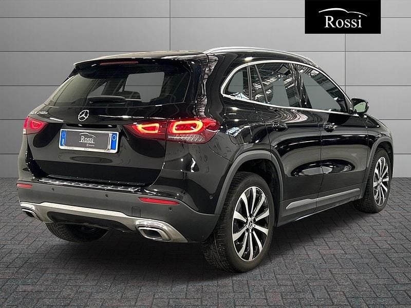 Usata Mercedes GLA250 161 CV (118 kW) 2021 Grigio chiaro SUV