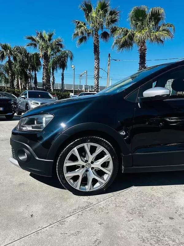 Usata VW Polo Cross 90 CV (66 kW) 2017 Nero Utilitaria