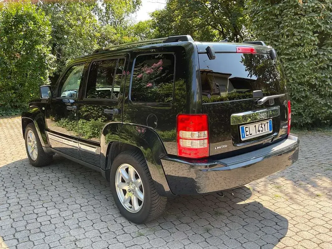 Usata Jeep Cherokee Limited 200 CV (147 kW) 2012 Nero SUV