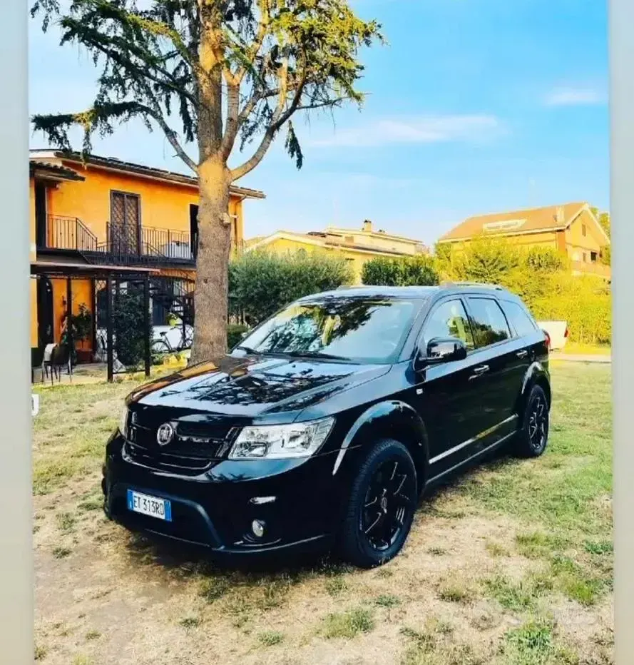Usata Fiat Freemont 170 CV (125 kW) 2014 Nero SUV