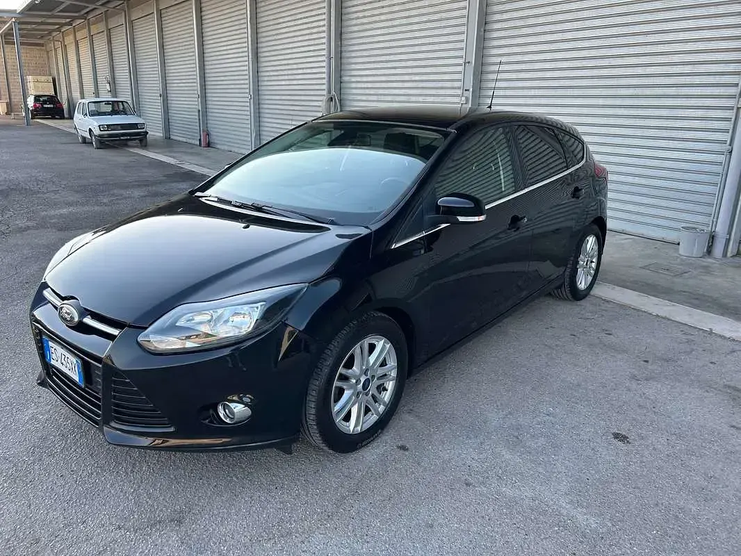 Usata Ford Focus Titanium 95 CV (69 kW) 2013 Nero Berlina