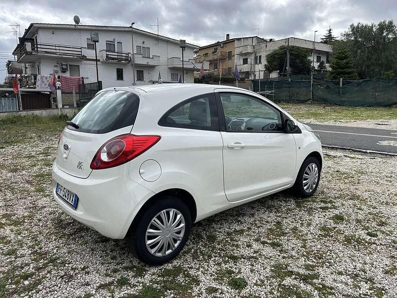 Usata Ford Ka 67 CV (49 kW) 2016 Berlina