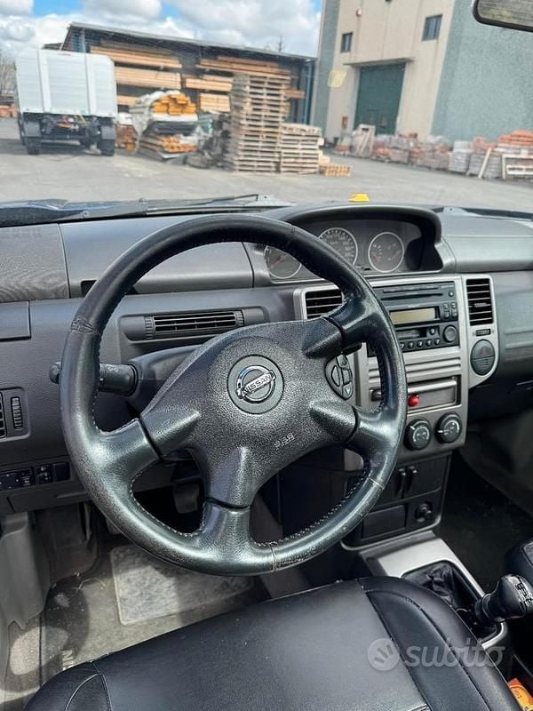 Usata Nissan X-Trail 136 CV (100 kW) 2005 Blu SUV