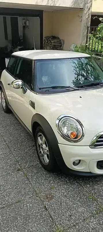 Usata Mini Cooper 75 CV (55 kW) 2012 Utilitaria