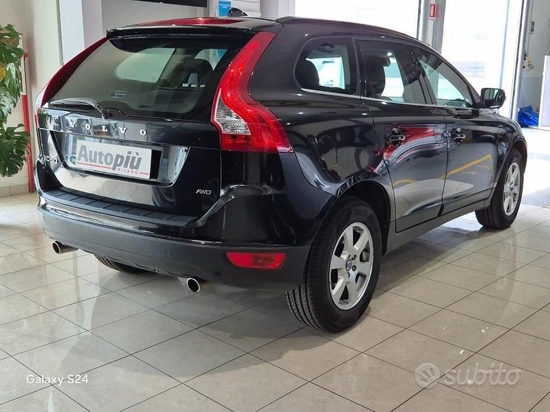 Usata Volvo XC60 Kinetic 163 CV (119 kW) 2013 Nero SUV