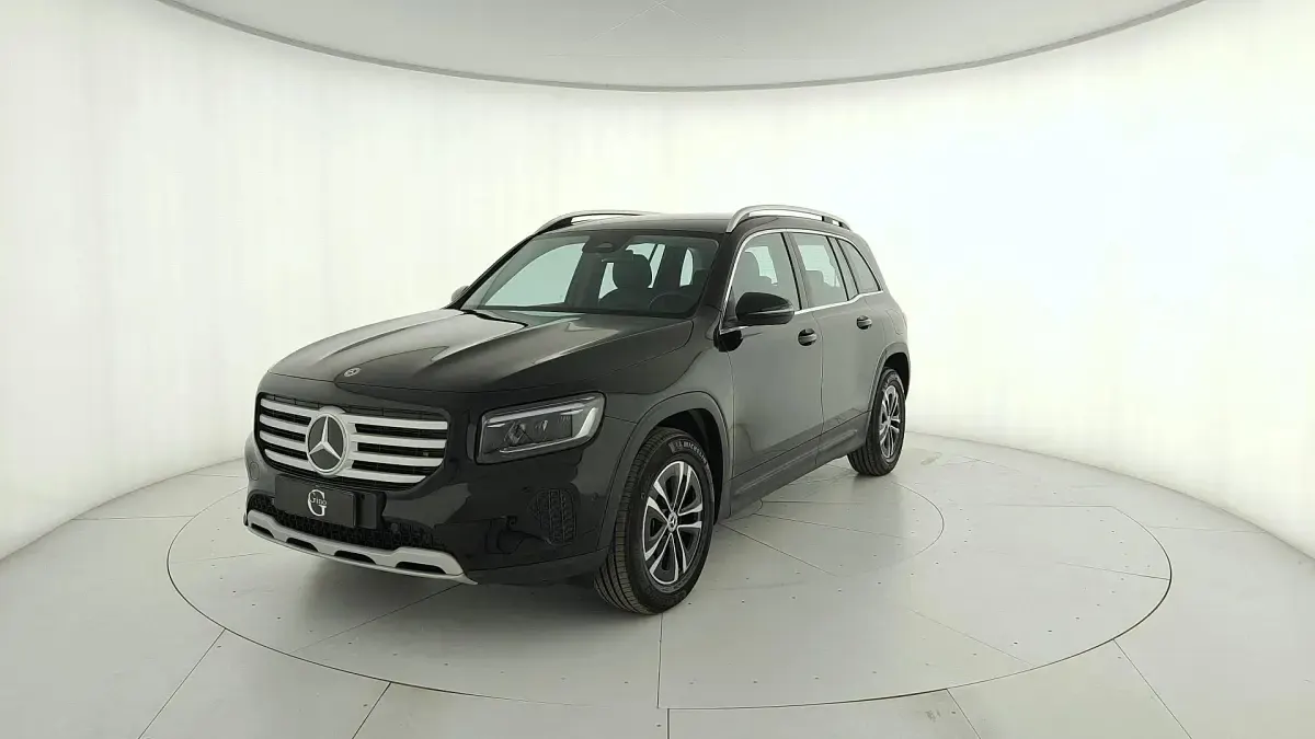 Usata Mercedes GLB180 Advanced 116 CV (85 kW) 2025 SUV
