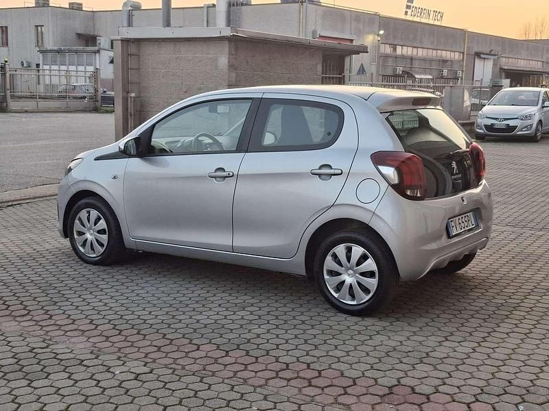 Usata Peugeot 108 Active 72 CV (52 kW) 2019 Argento Utilitaria