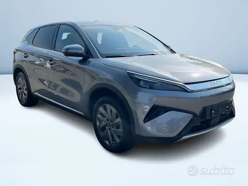 Nuova BYD Atto 3 Design 2026 Grigio SUV