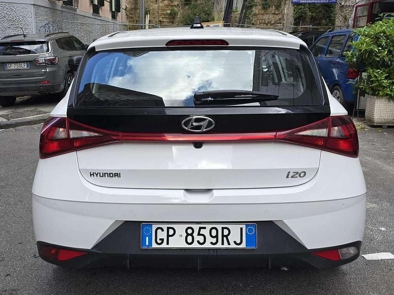 Usata Hyundai i20 84 CV (61 kW) 2023 Bianco Utilitaria