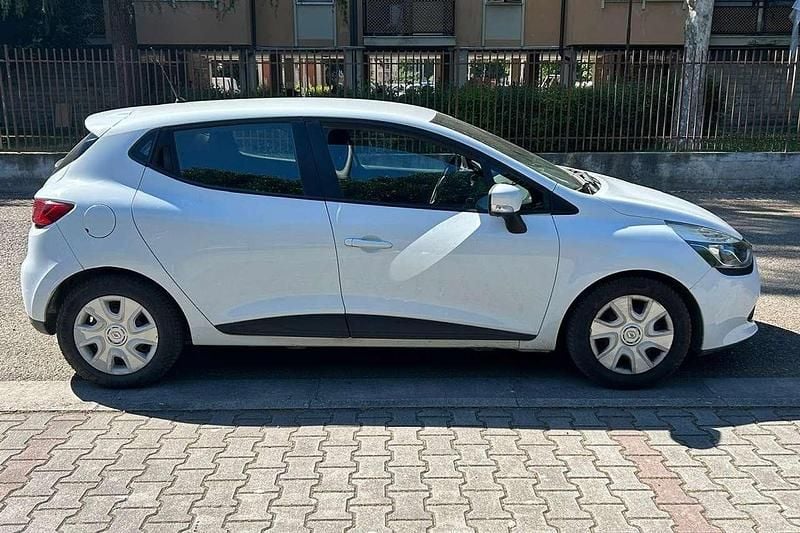 Usata Renault Clio IV 75 CV (55 kW) 2013 Bianco Utilitaria