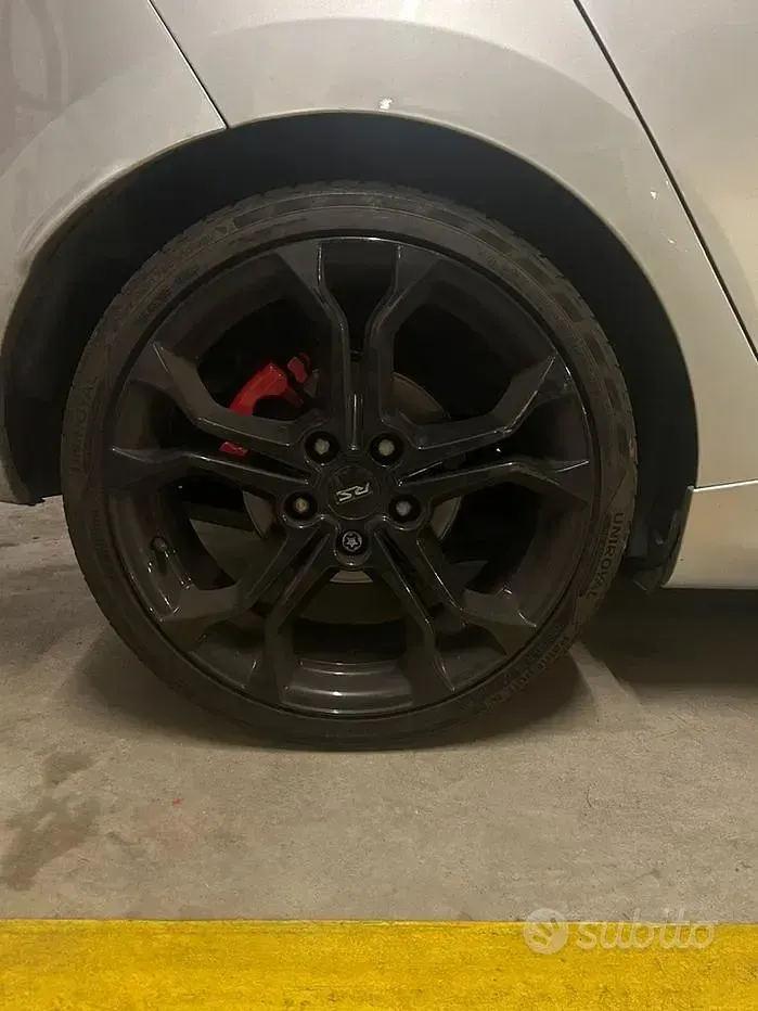 Usata Renault Clio IV R.S. 200 CV (147 kW) 2015 Grigio Berlina