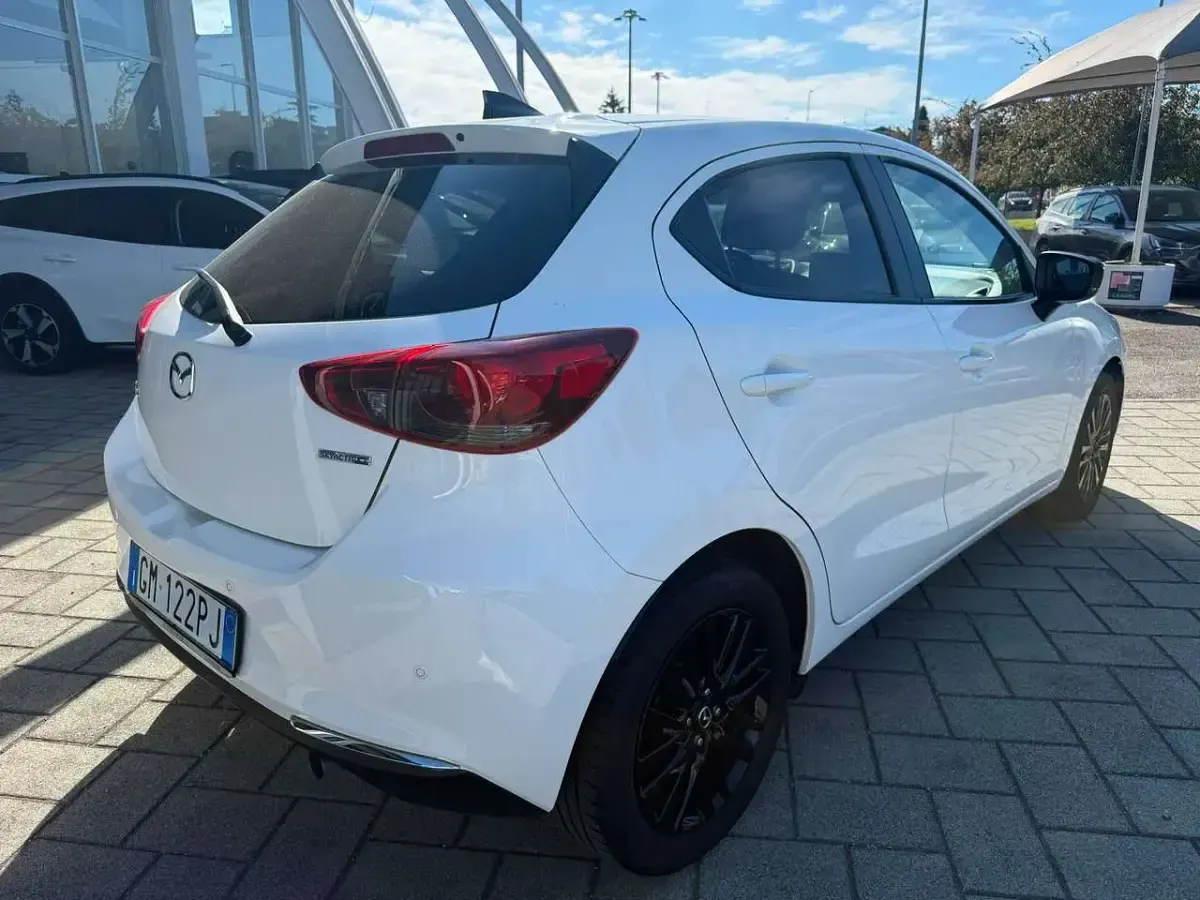 Usata Mazda 2 Evolve 75 CV (55 kW) 2023 Bianco Utilitaria