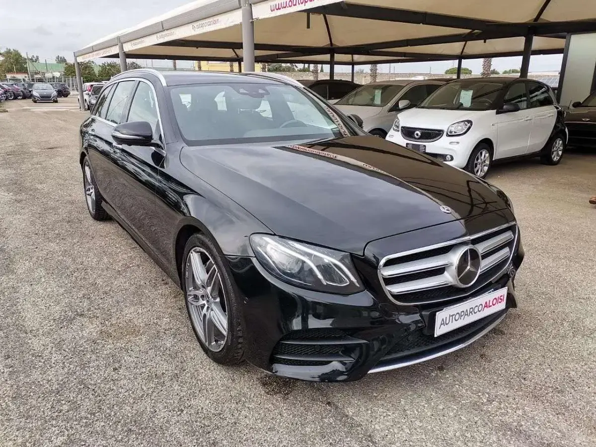Usata Mercedes E350 Premium 258 CV (189 kW) 2017 Nero Station wagon