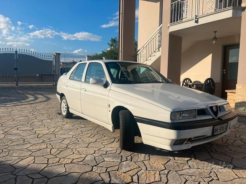 Usata 1995 Alfa Romeo 155 Tre volumi | 4300 € - Immagine 1/4