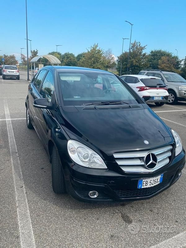 Usata Mercedes B180 116 CV (85 kW) 2010 Monovolume