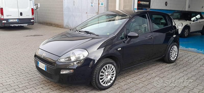 Usata Fiat Punto Evo Street 69 CV (50 kW) 2013 Nero Utilitaria