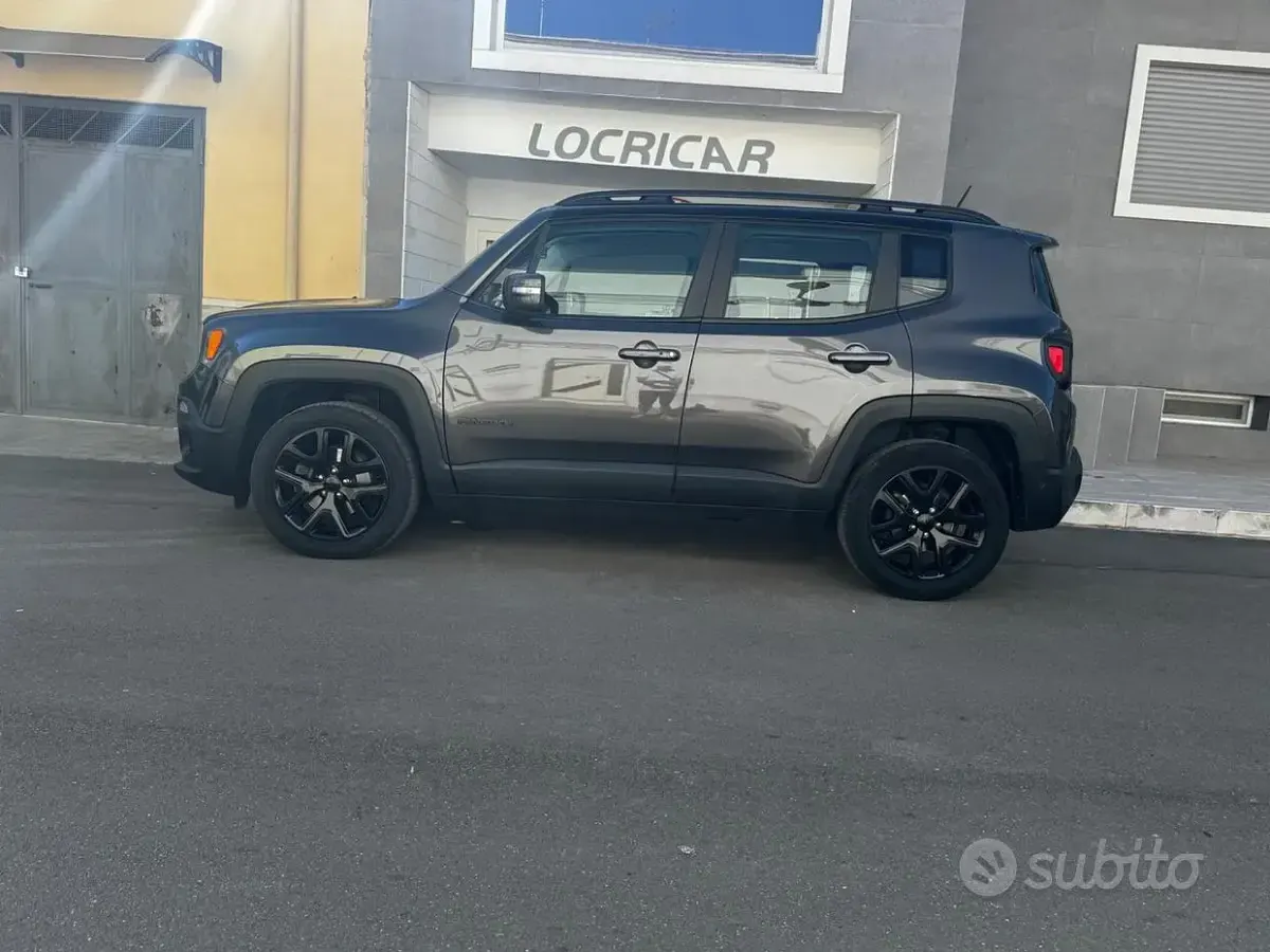 Usata Jeep Renegade Limited 140 CV (102 kW) 2018 Grigio SUV