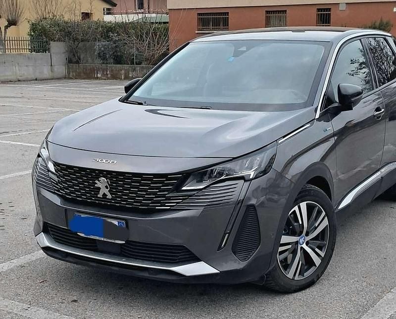 Usata Peugeot 3008 Allure 181 CV (133 kW) 2021 Grigio SUV