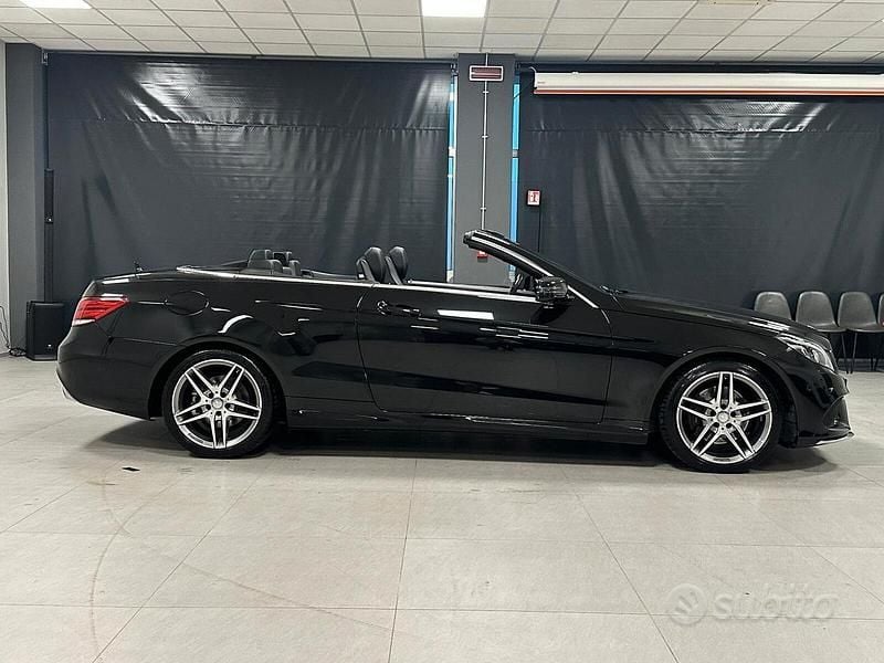 Usata Mercedes E220 Premium 170 CV (125 kW) 2015 Nero Cabrio