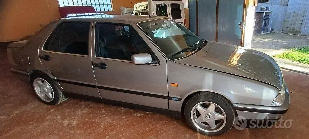 Usata Fiat Croma 150 CV (110 kW) 1992 Grigio Utilitaria