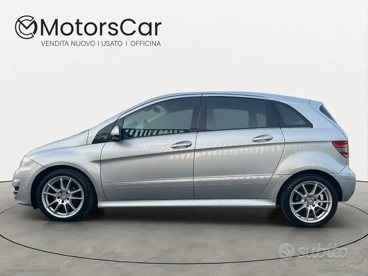 Usata Mercedes B200 140 CV (102 kW) 2008 Monovolume