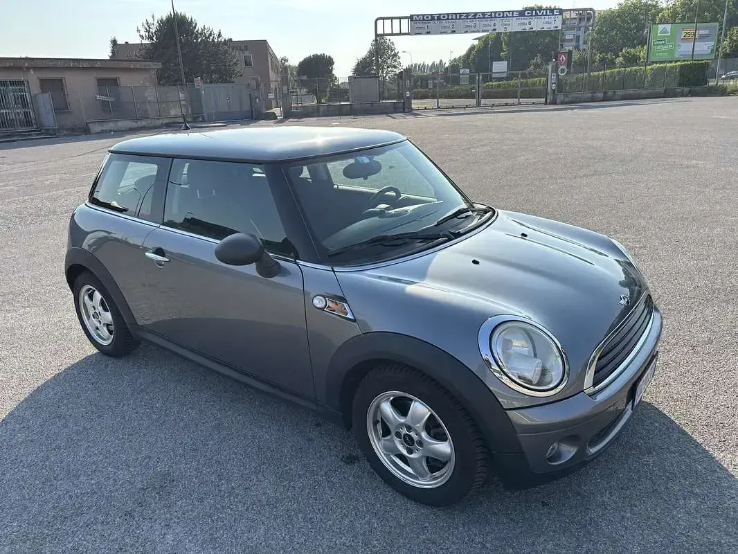 Usata Mini ONE 75 CV (55 kW) 2010 Utilitaria